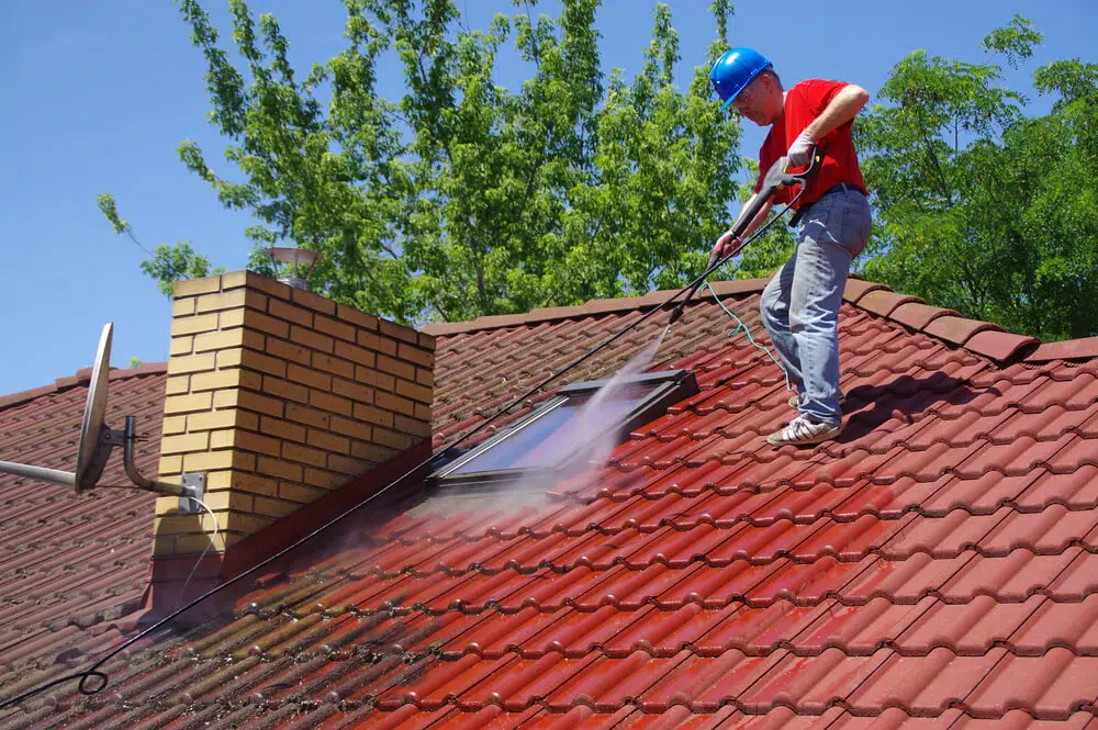 Exterior cleaning work in the New Orleans area