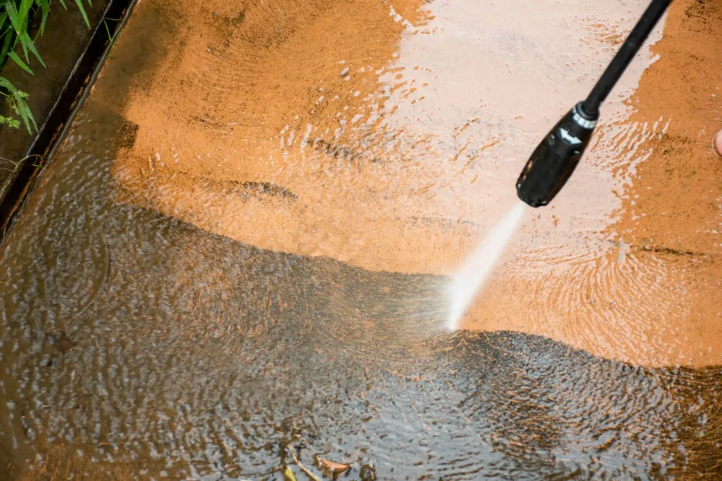 How to Remove Oil Stains From a Driveway in the New Orleans area