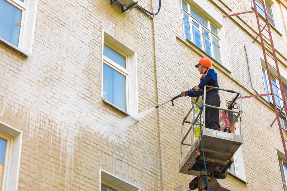 Exterior cleaning work in the New Orleans area